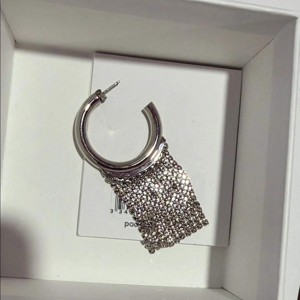 NIB Rabanne mesh chainmail dangling single earring - Picture 3 of 3